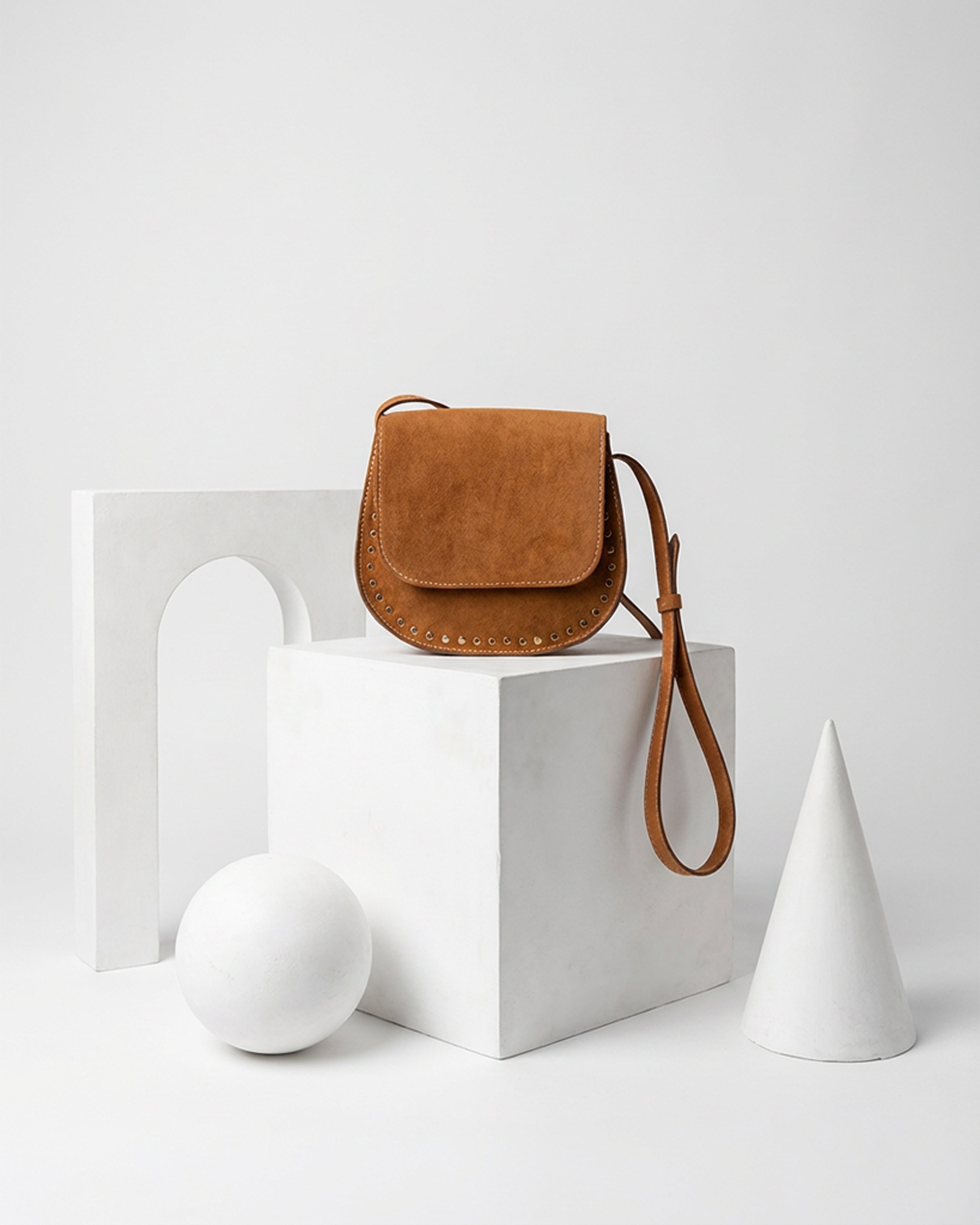 The Valentina Suede Saddle Bag - Camel