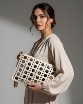 الجهد العاري