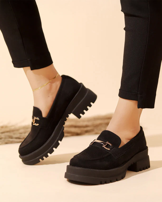 جلد الغزال ريناتا