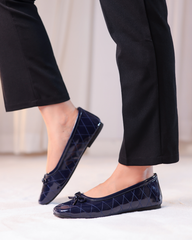 Charm Quilt Flat – Navy