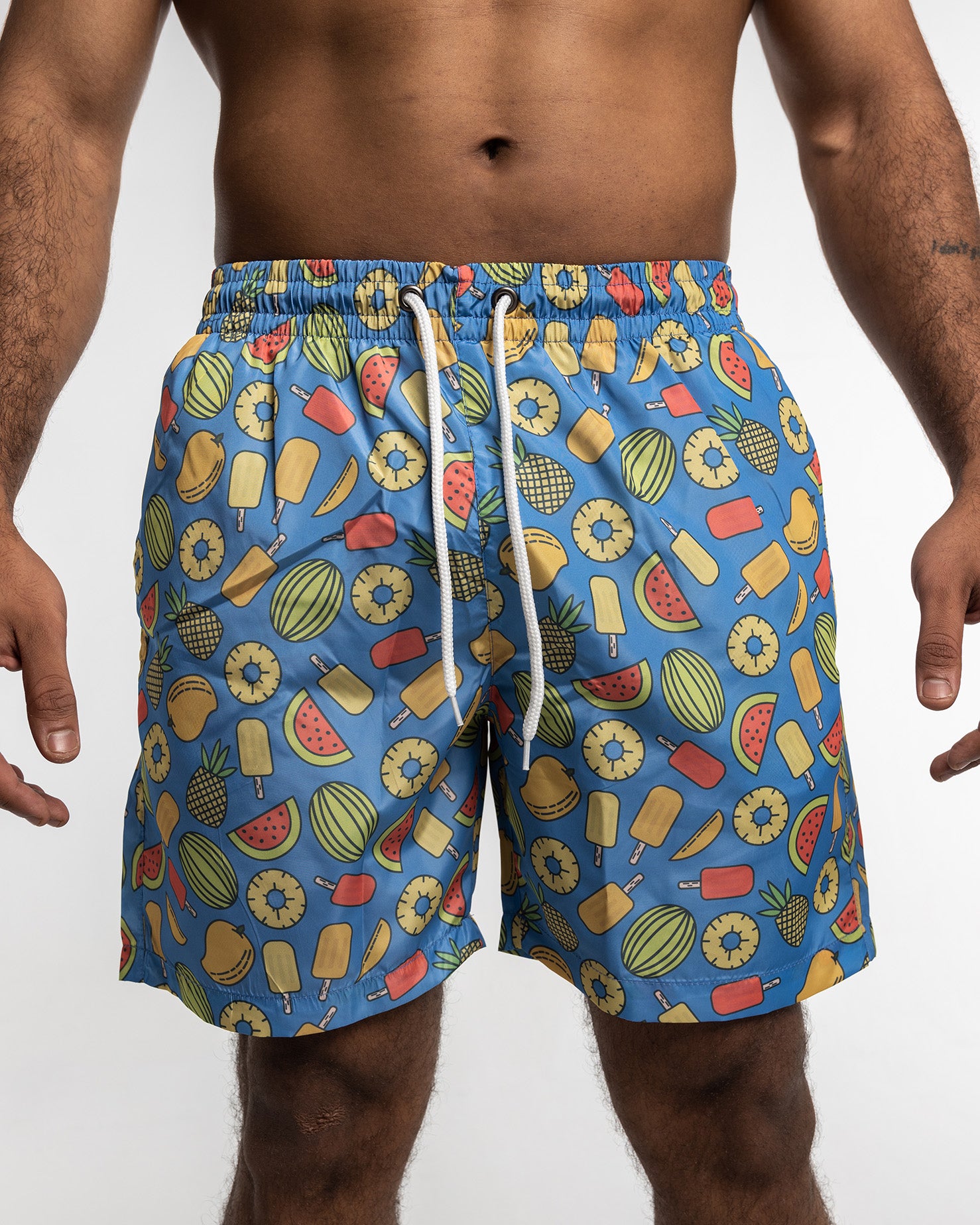 شورت سباحة بنكهة الفواكه