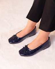 Charm Quilt Flat – Navy