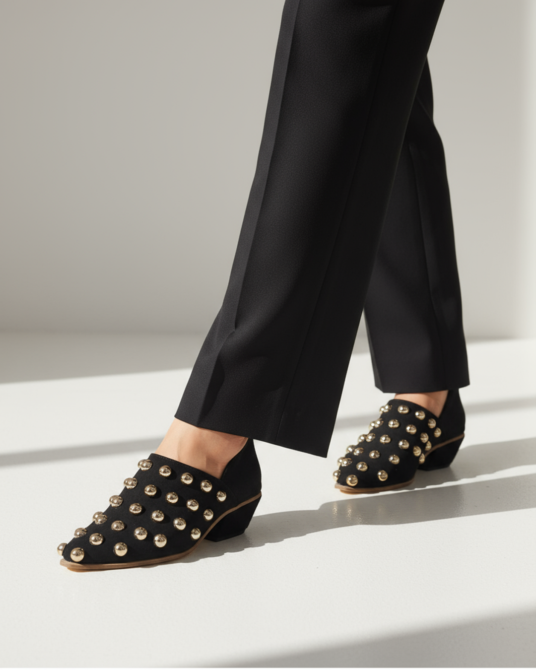 The Nova Mule - Black