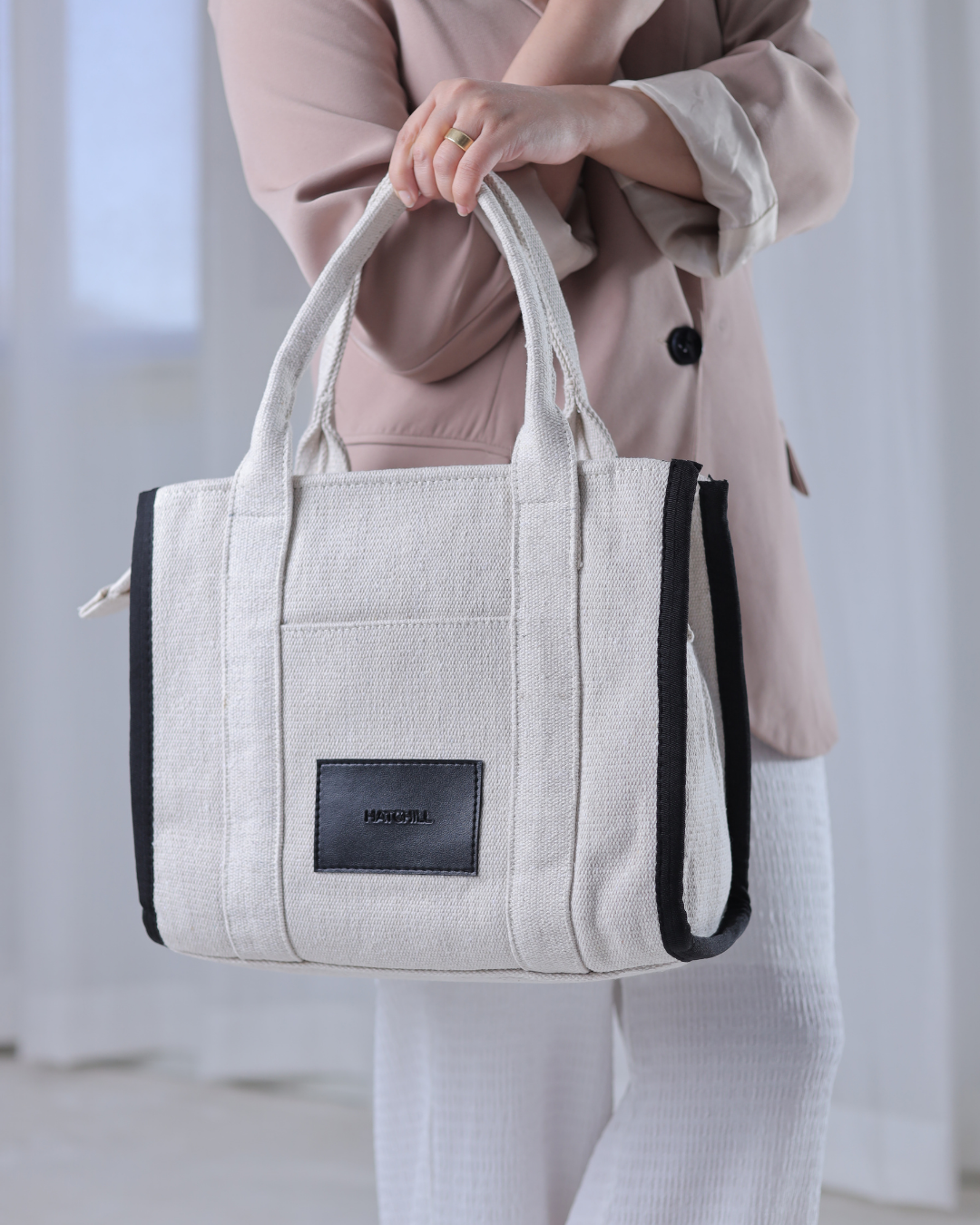 The Tote Bag Beige