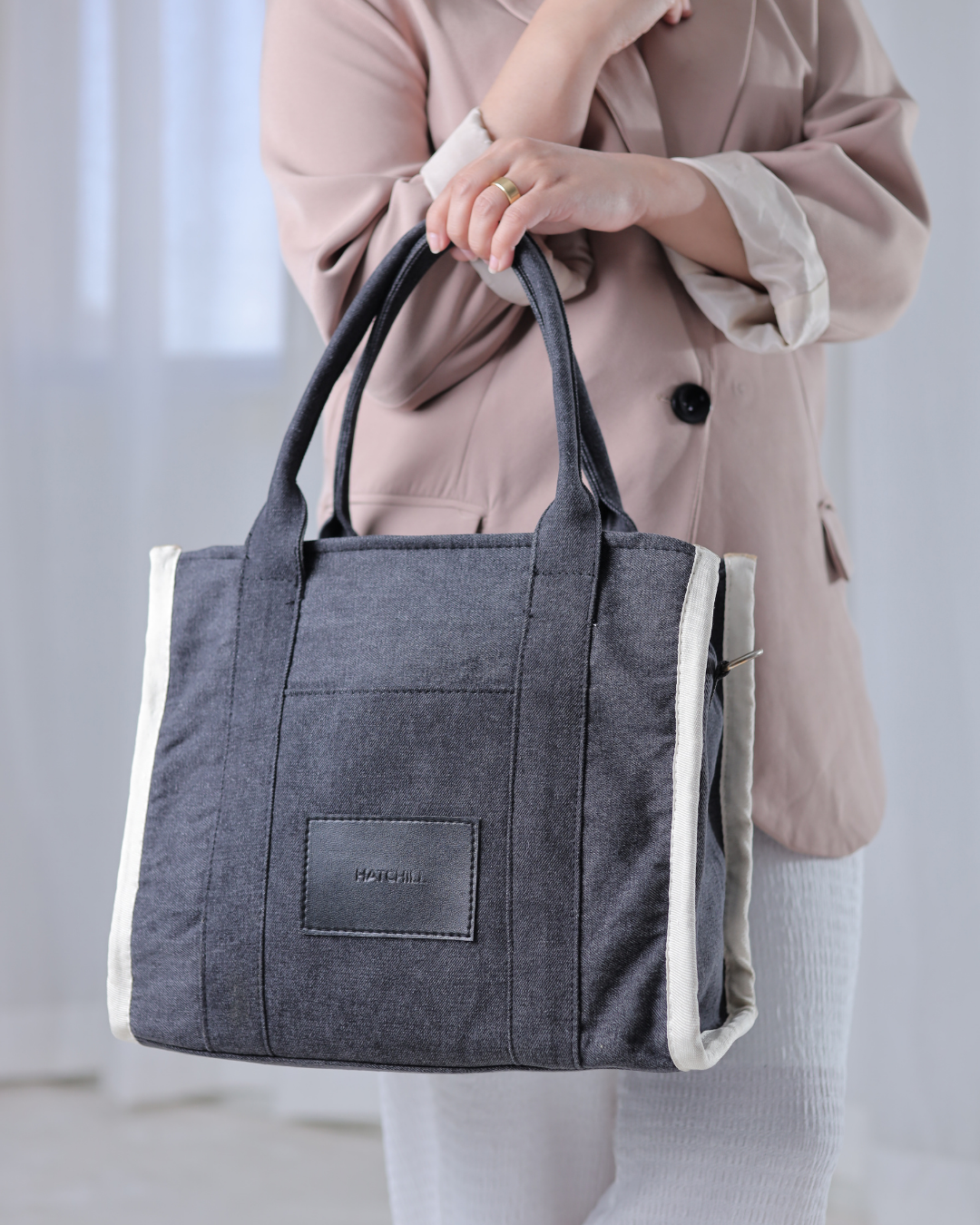 The Tote Bag Grey