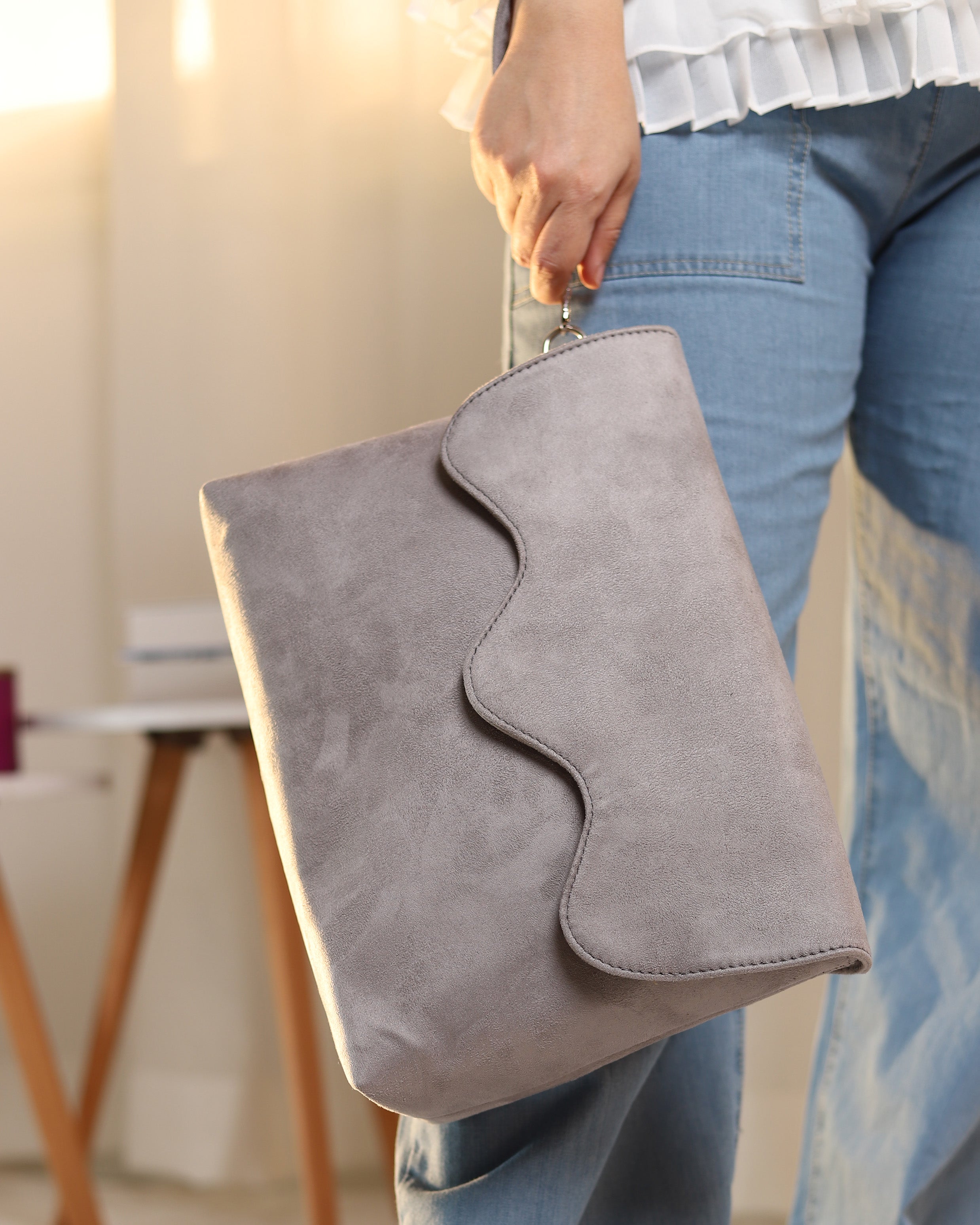 Luna Wave Clutch bag