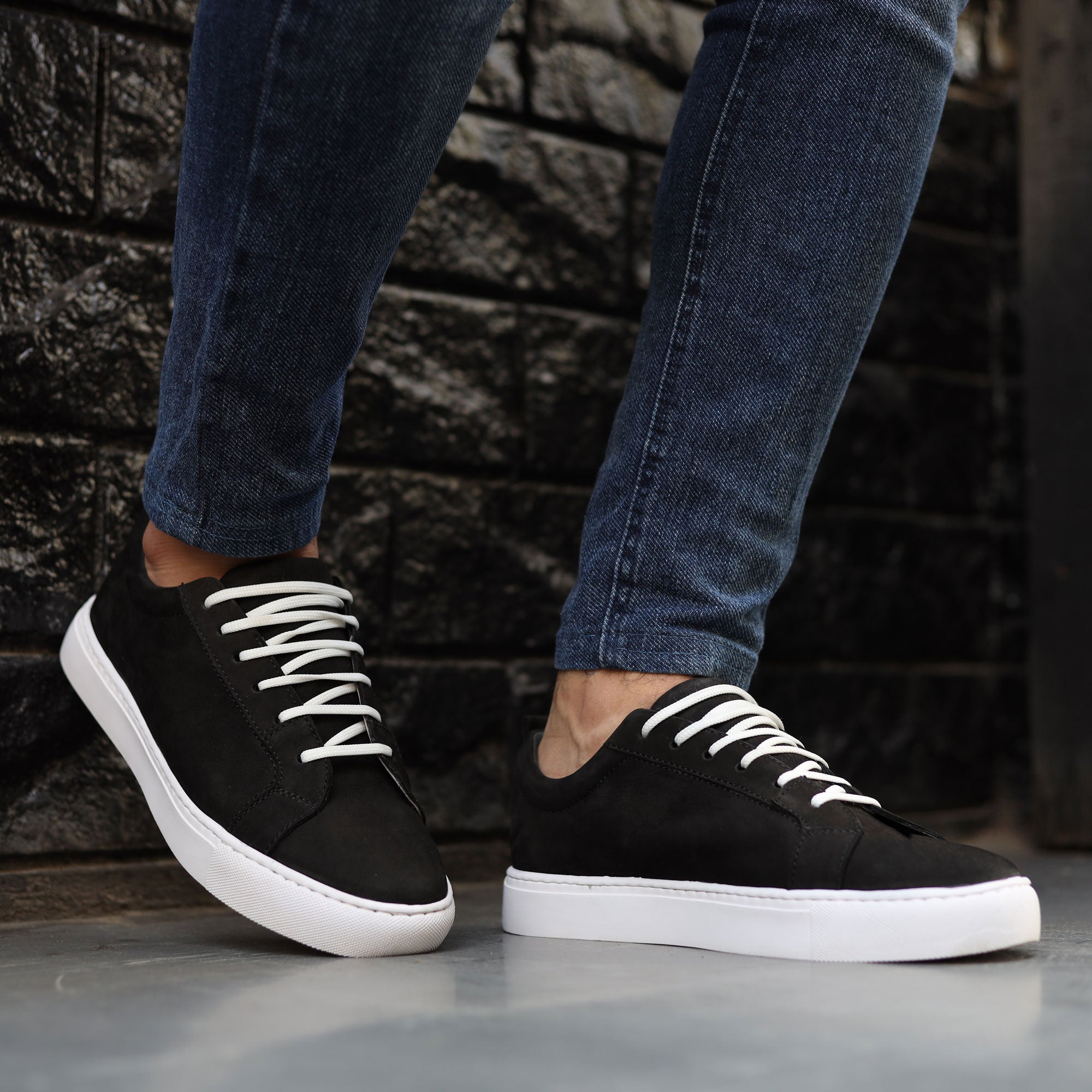 أندريس - أسود