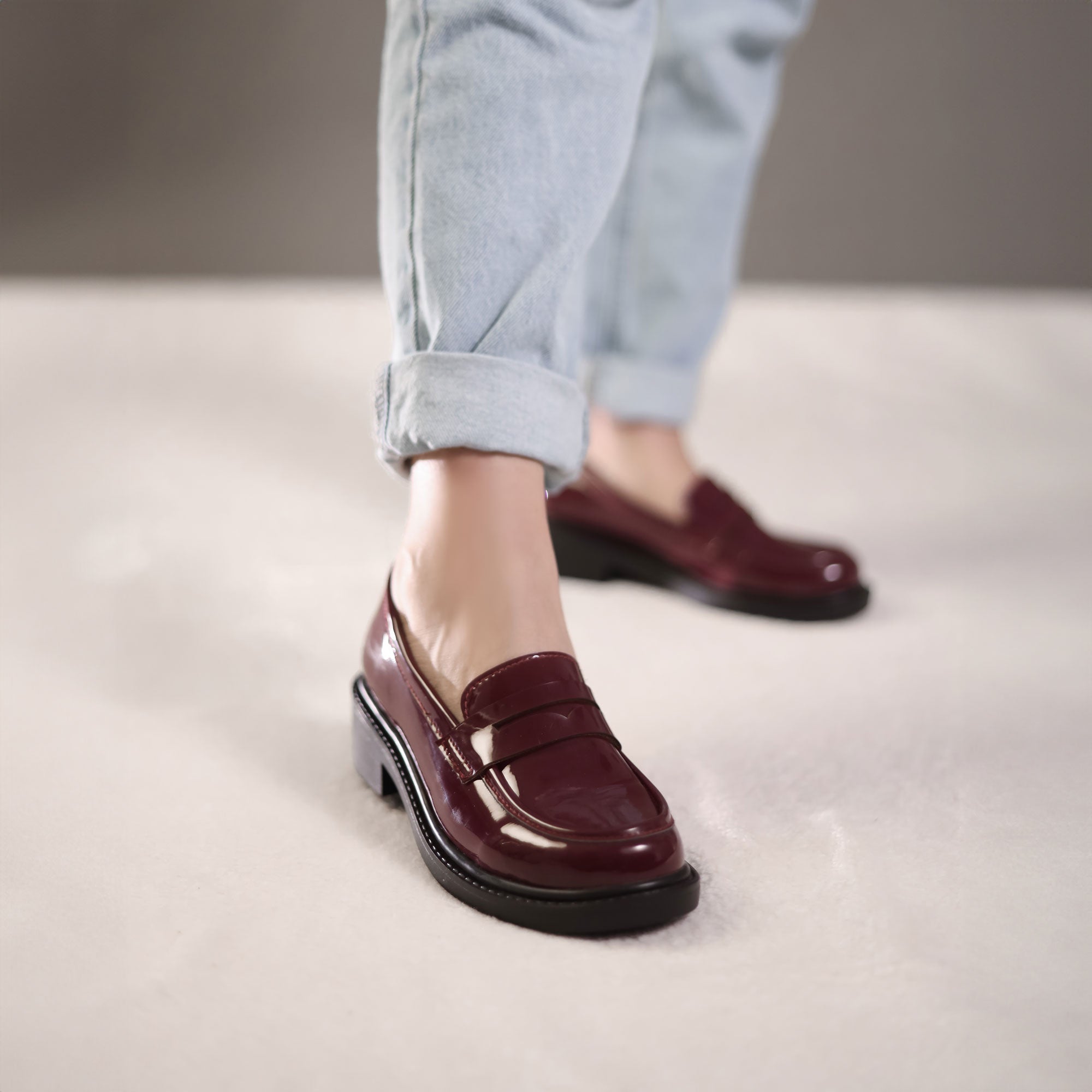 Daniela - Burgundy