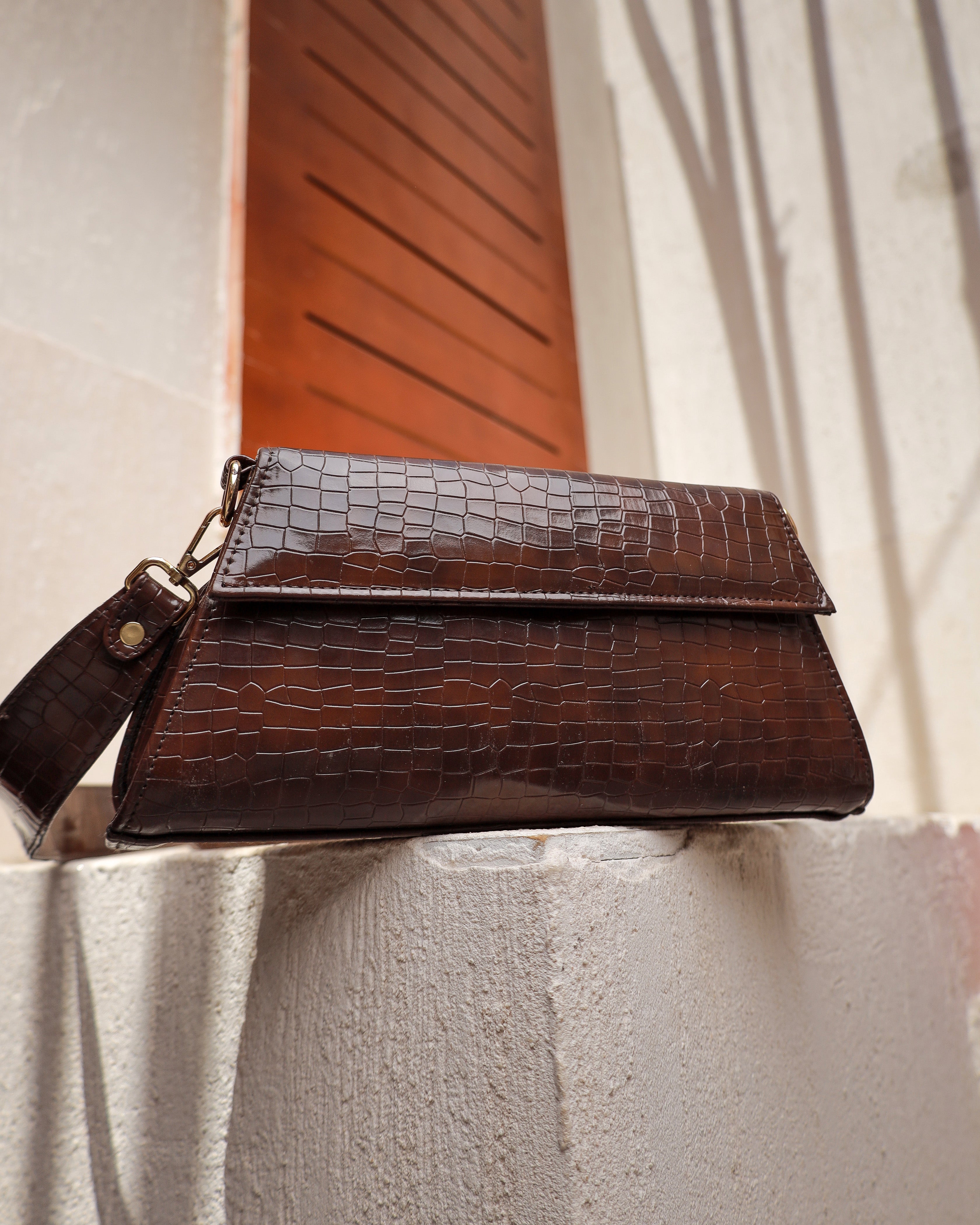 Allure - Brown