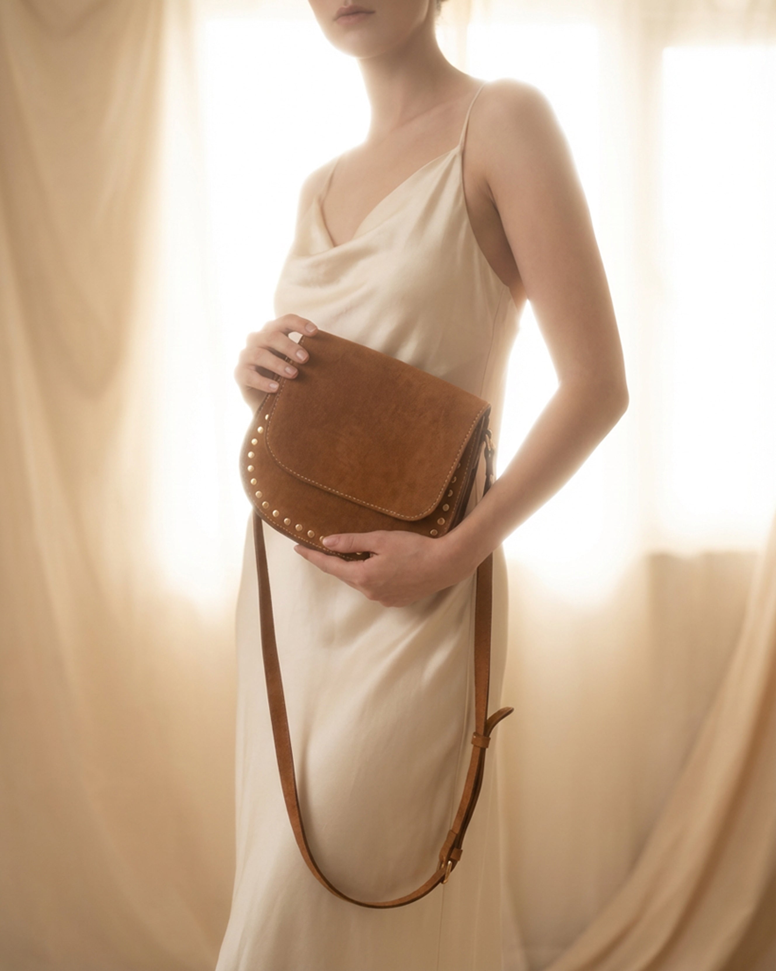 The Valentina Suede Saddle Bag - Camel