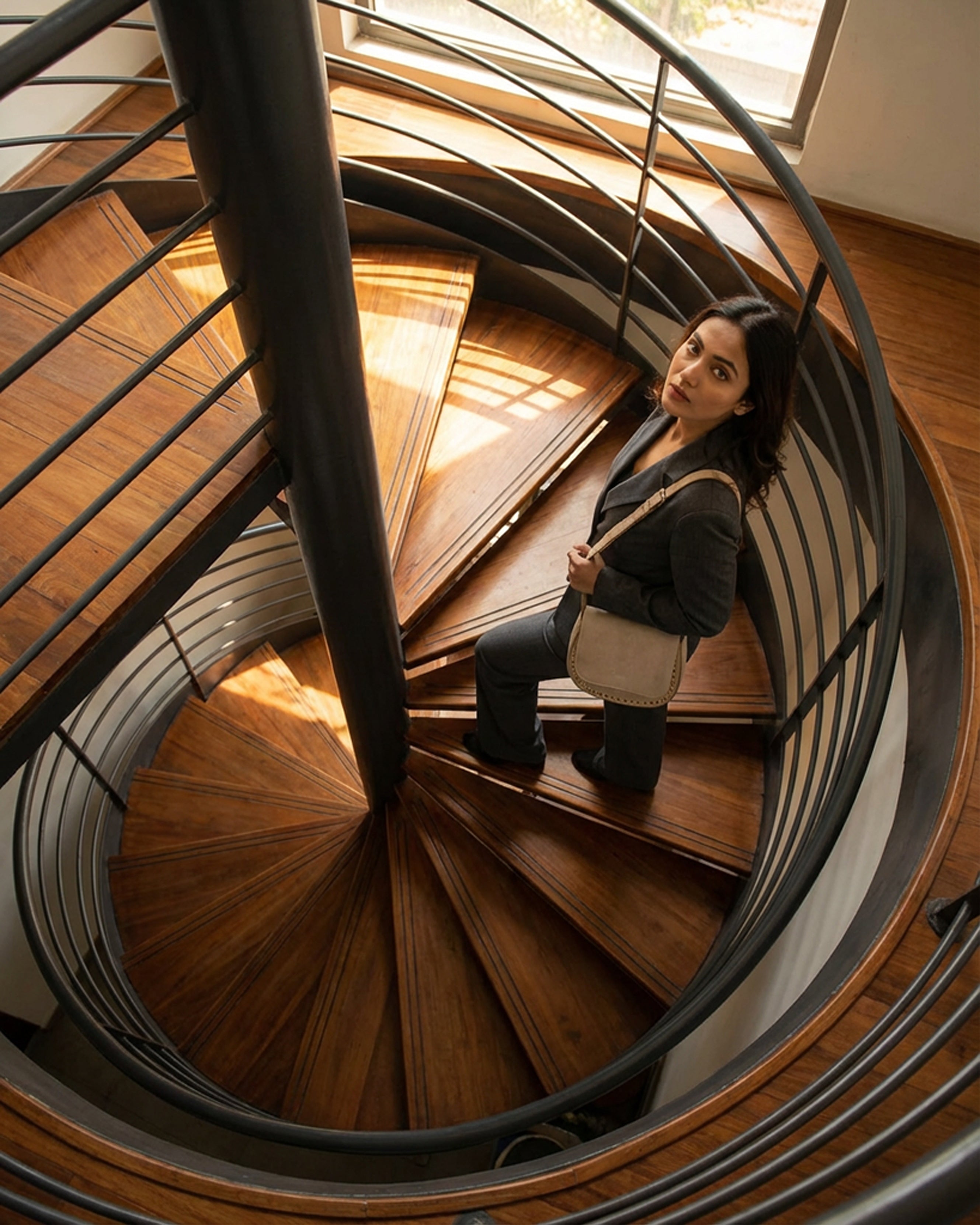 The Valentina Suede Saddle Bag - Beige