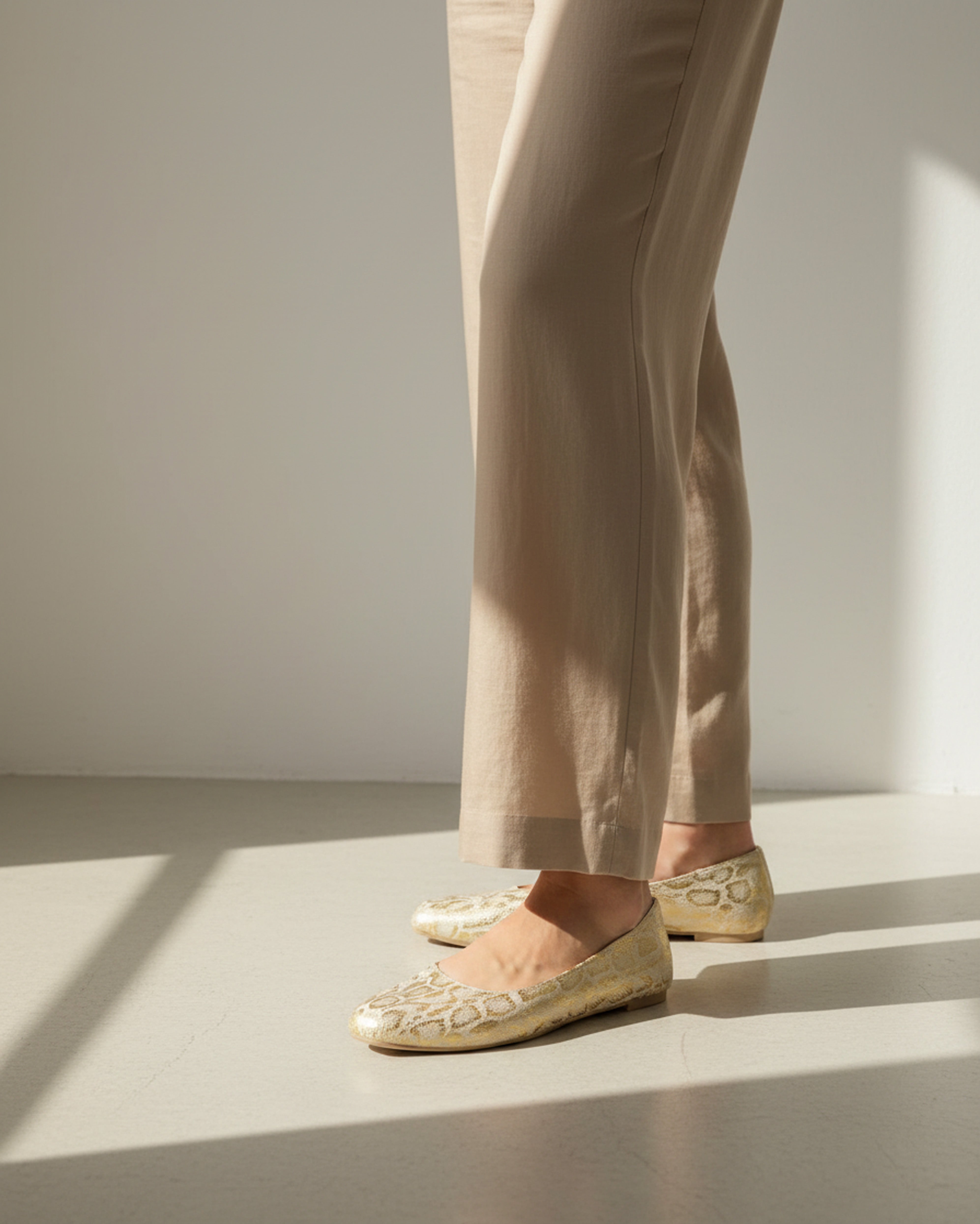 The Cleo Metallic Flat