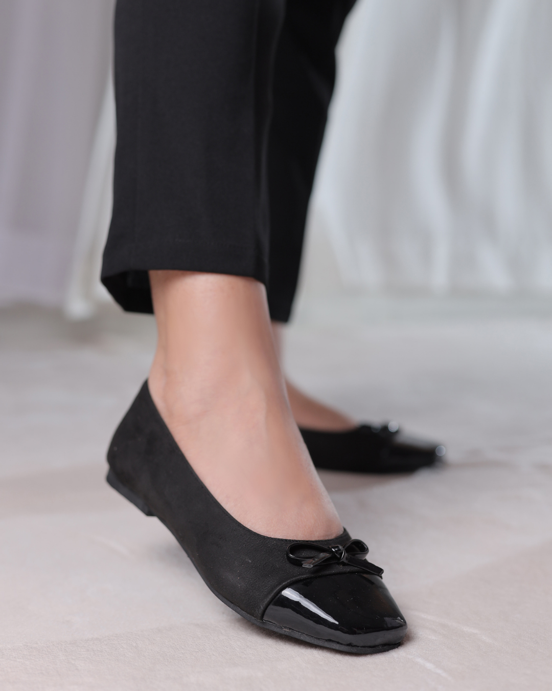Luna Flat – Black Main image