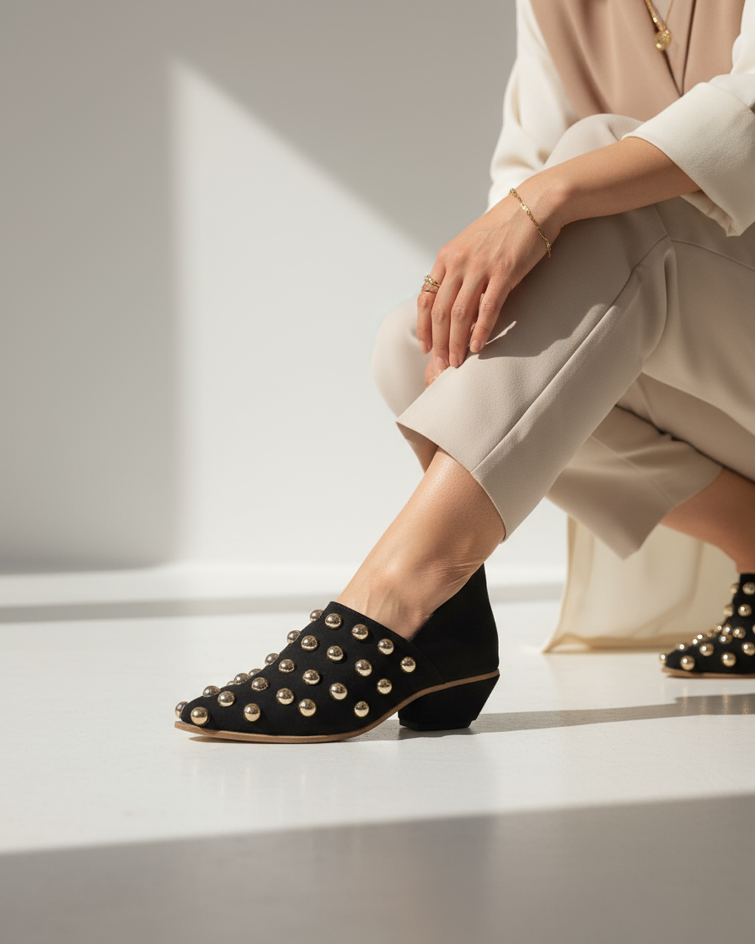 The Nova Mule - Black