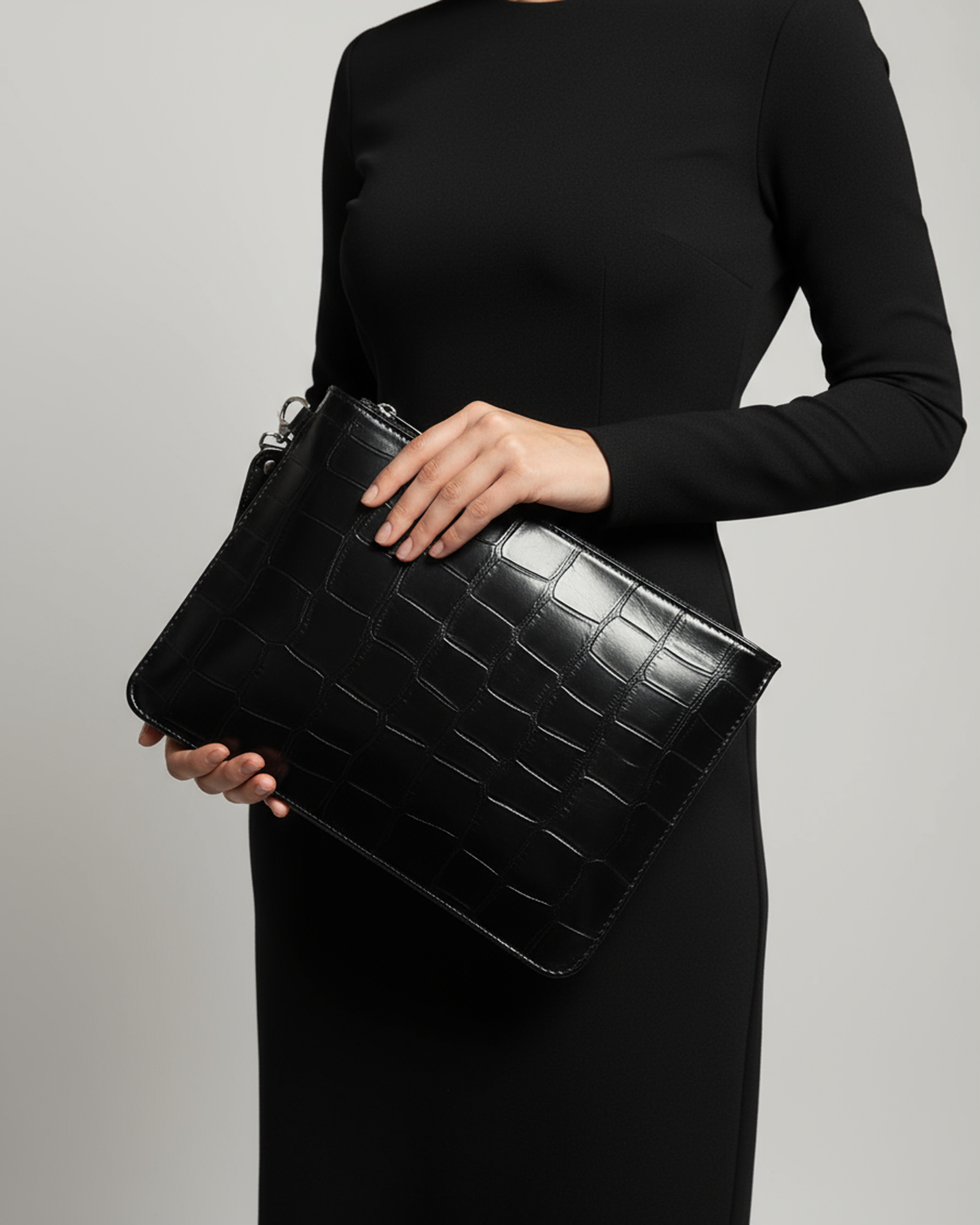 The Axis Clutch - Black