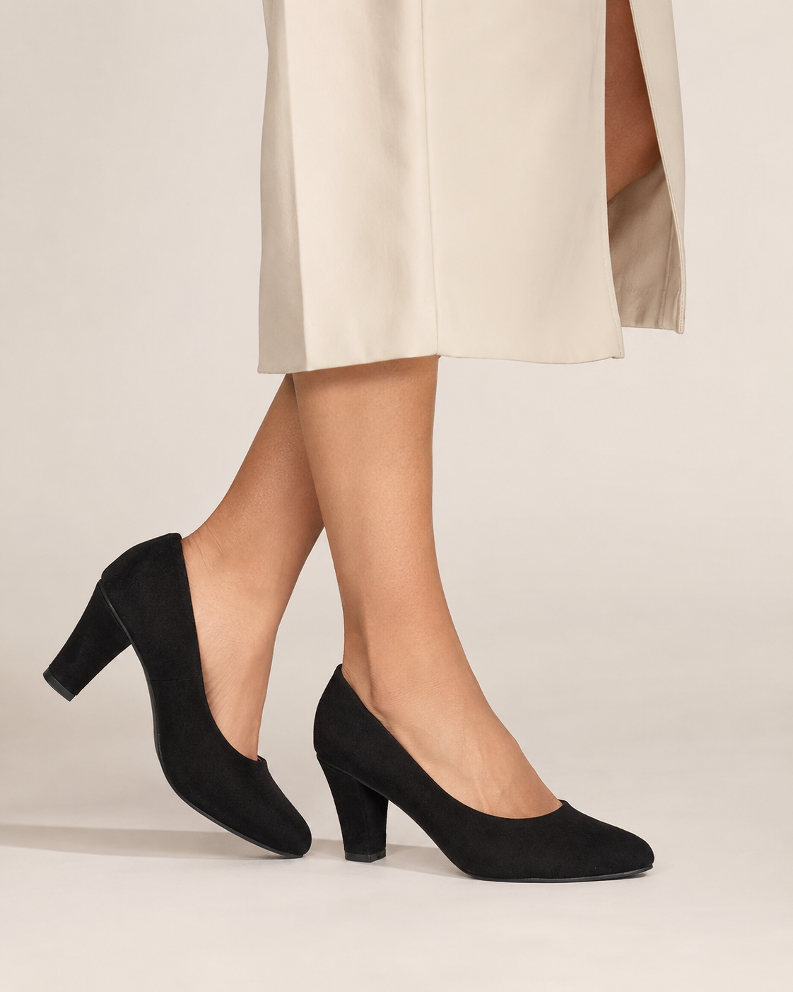 Vanta women's black suede-look pointed-toe block heel pumps - product view 3