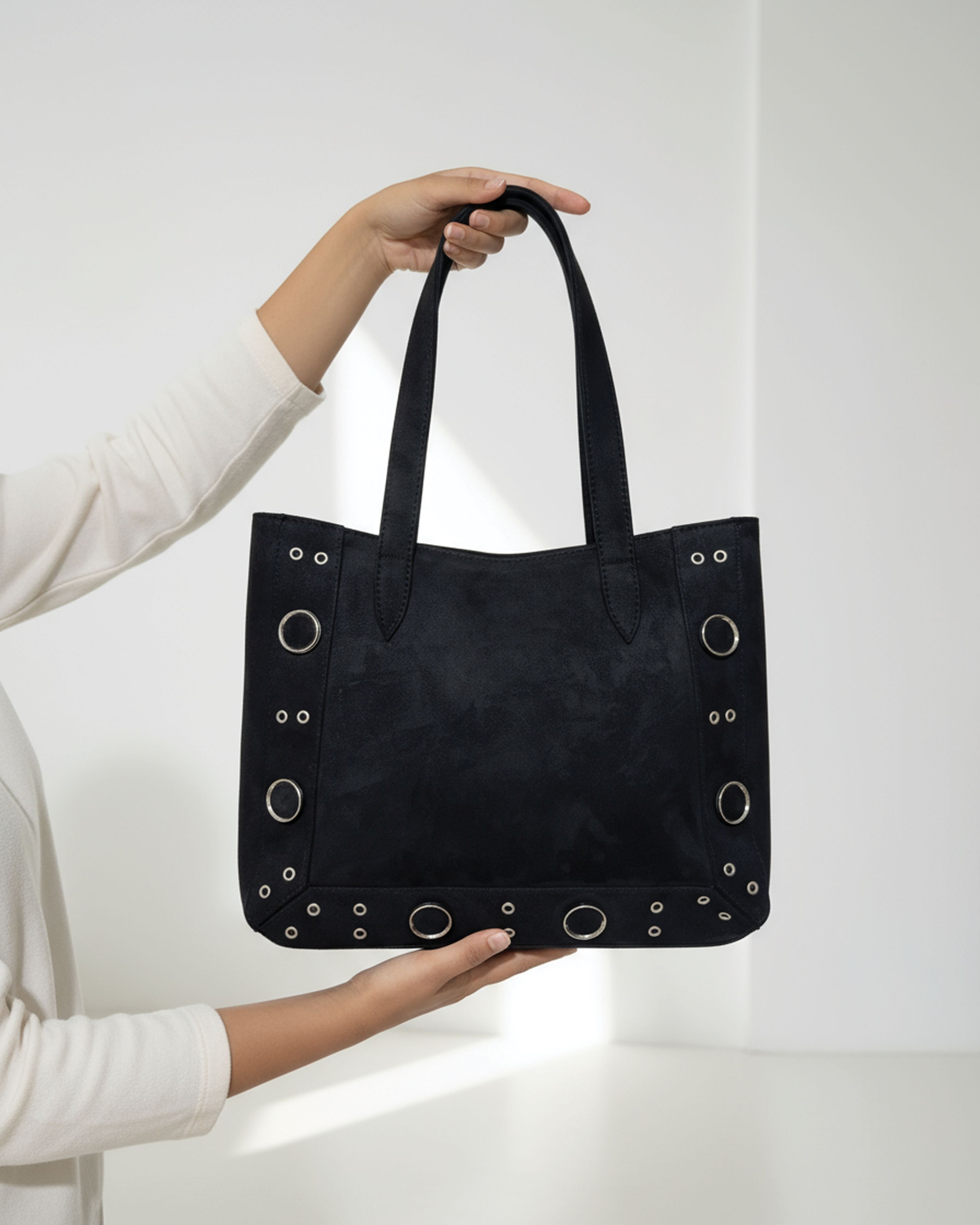 The Orbit Tote - Black Secondary image