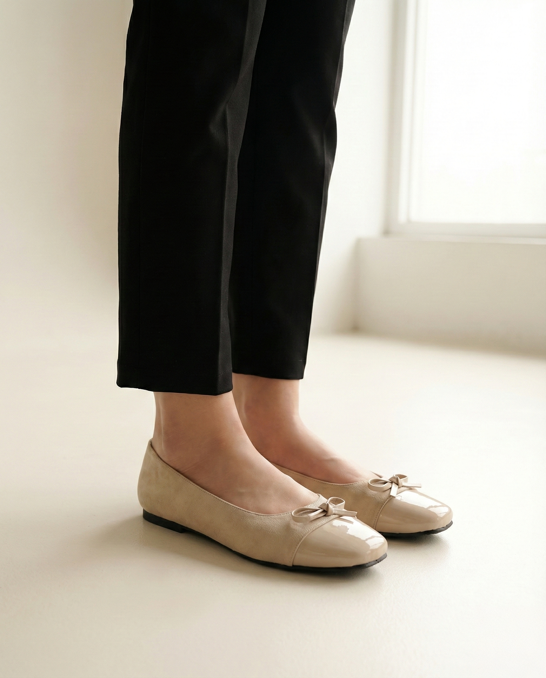 Luna Flat – Beige Secondary image