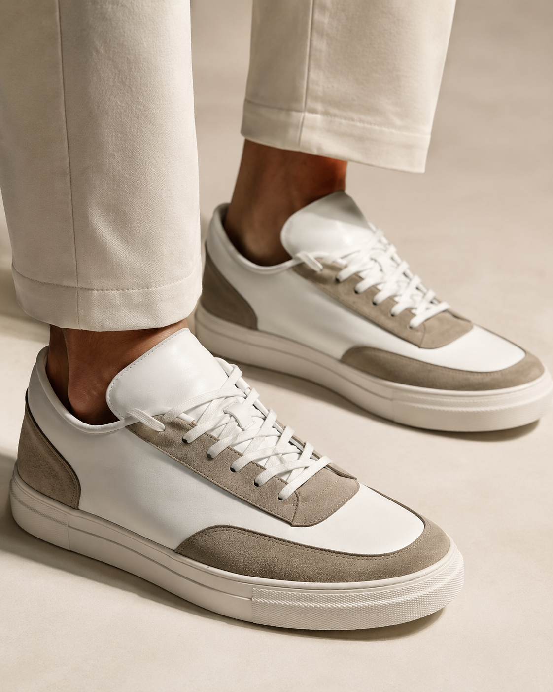 The Obsidian Court Sneaker Signature men's white and beige low-top lace-up sneakers - product view 1