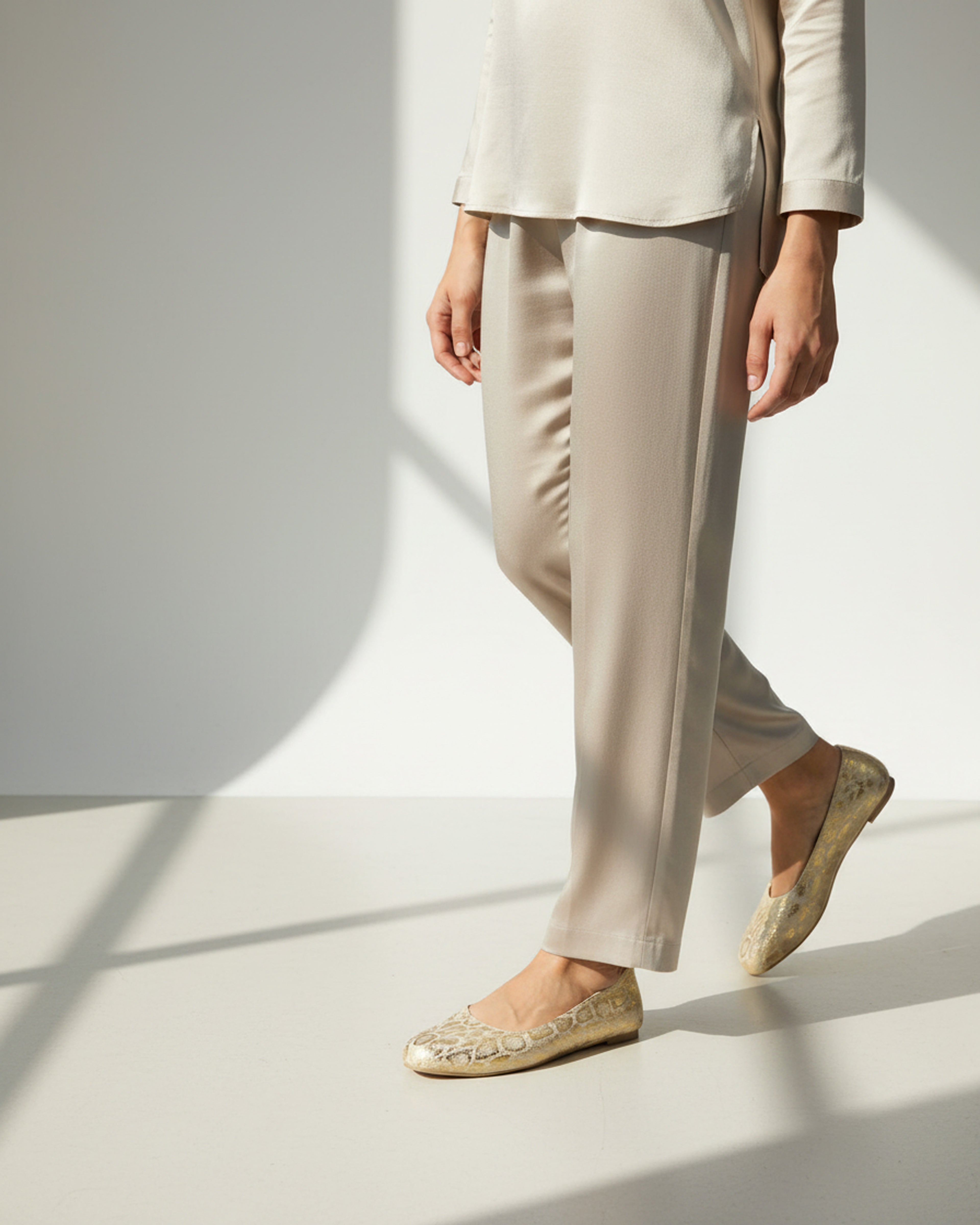 The Cleo Metallic Flat