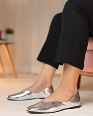 لؤلؤة مضاءة بالقمر