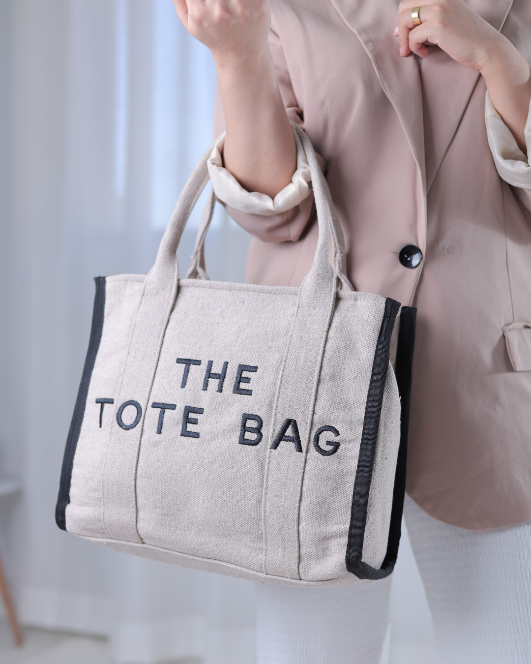 The Tote Bag Beige Secondary image