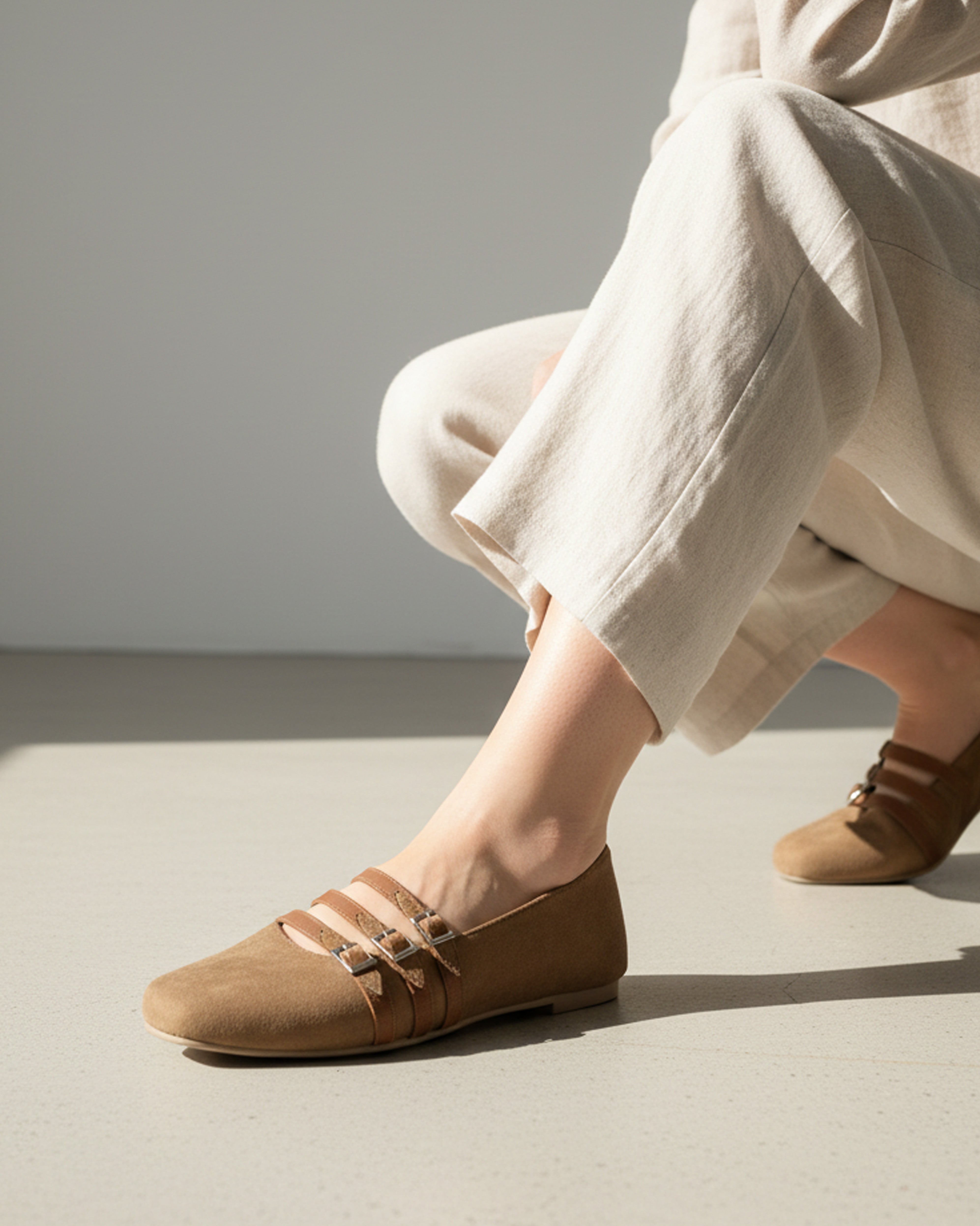 The Ligne Flat - Mocha Suede Secondary image