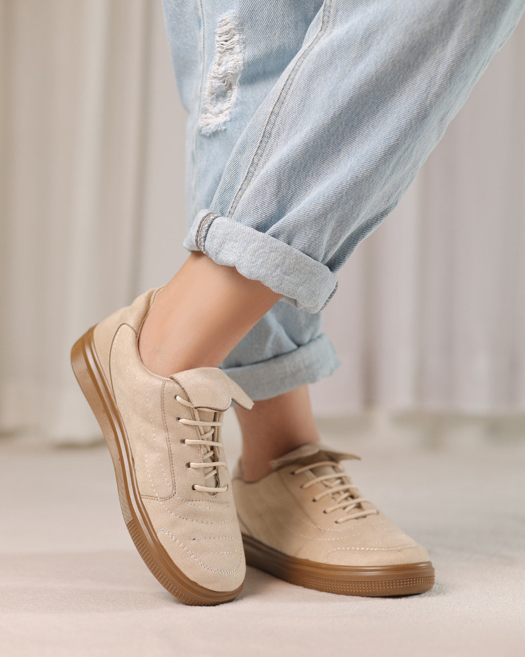 Sahara Suede Classic Sneakers