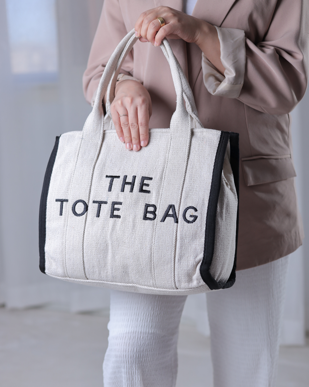 The Tote Bag Offwhite Secondary image