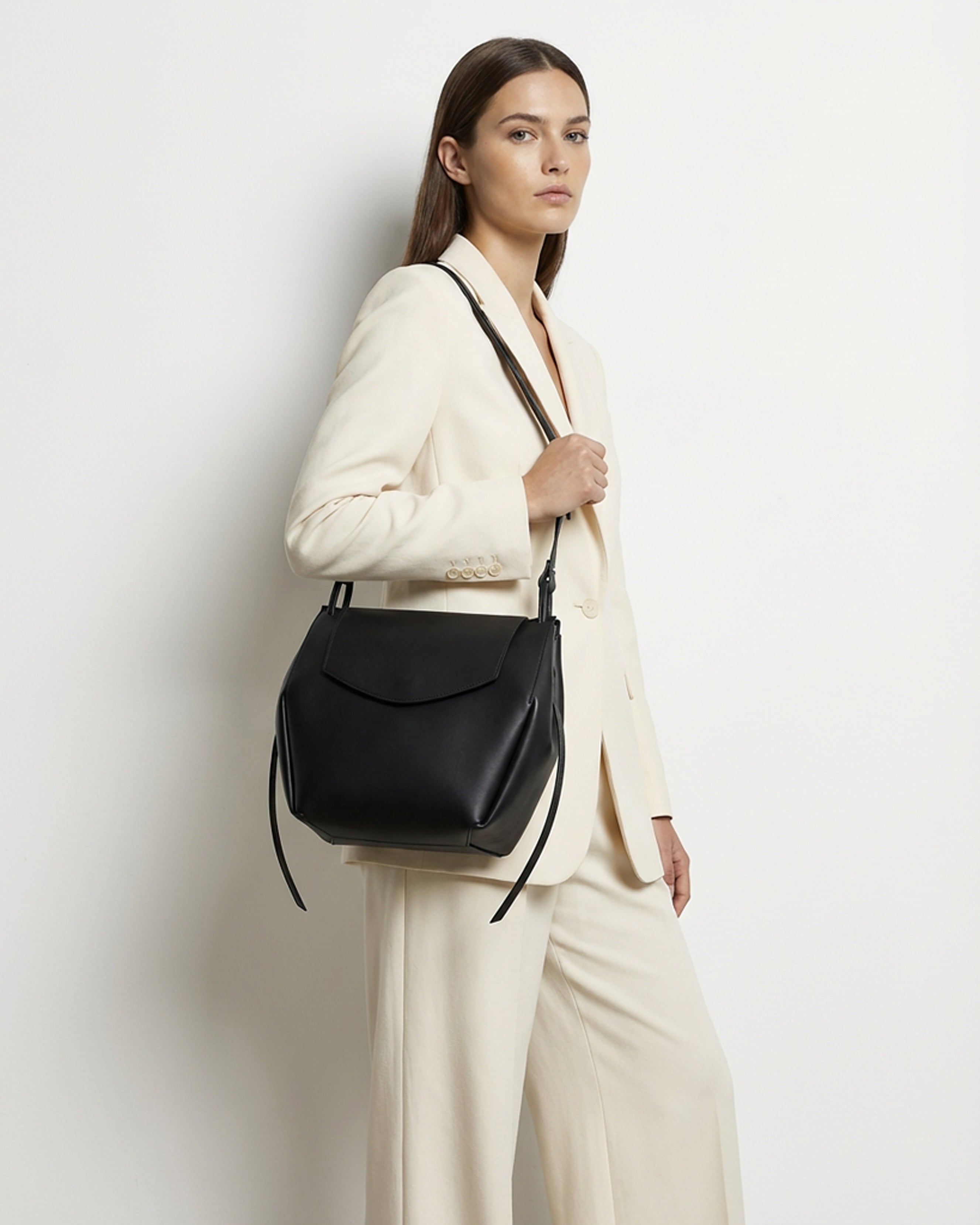 The Onyx Structure Bag