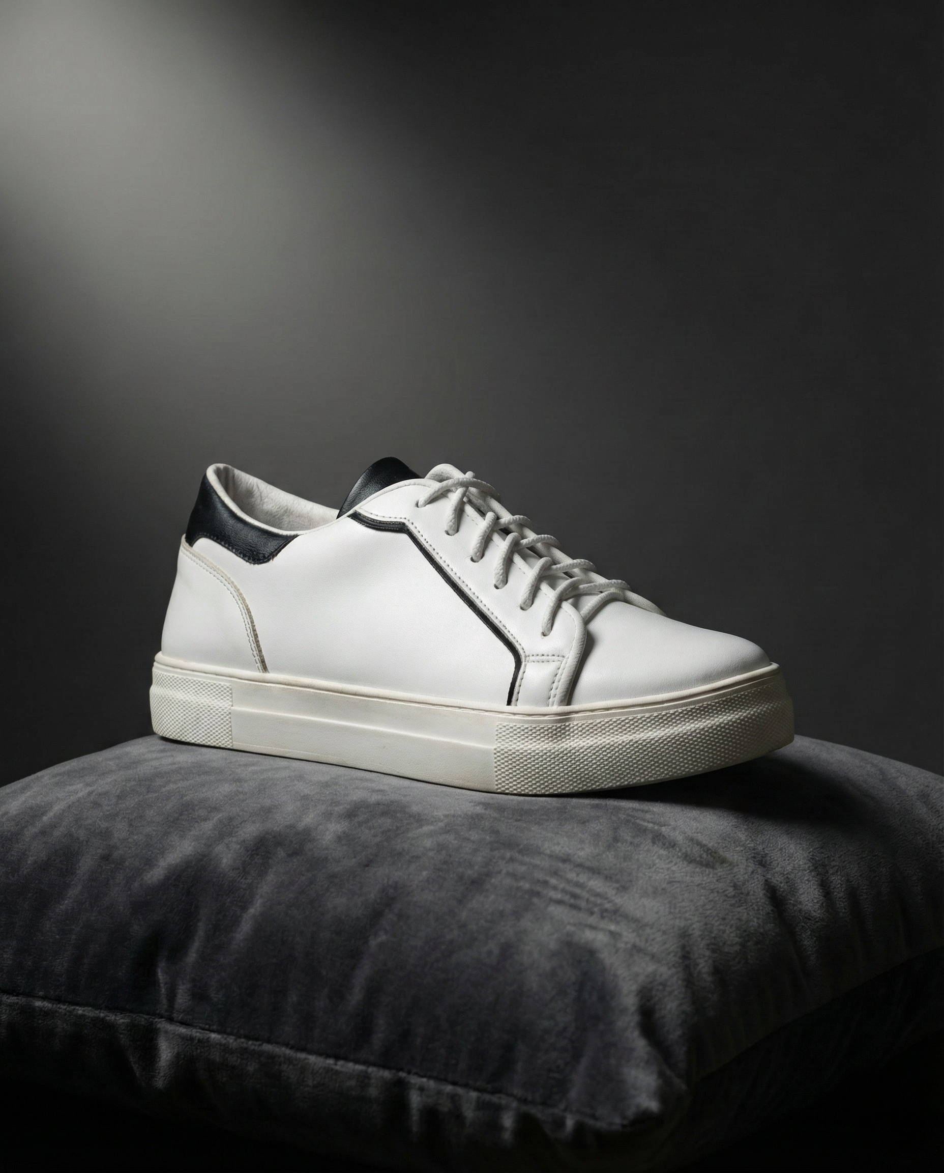 The Nova Contrast Sneaker