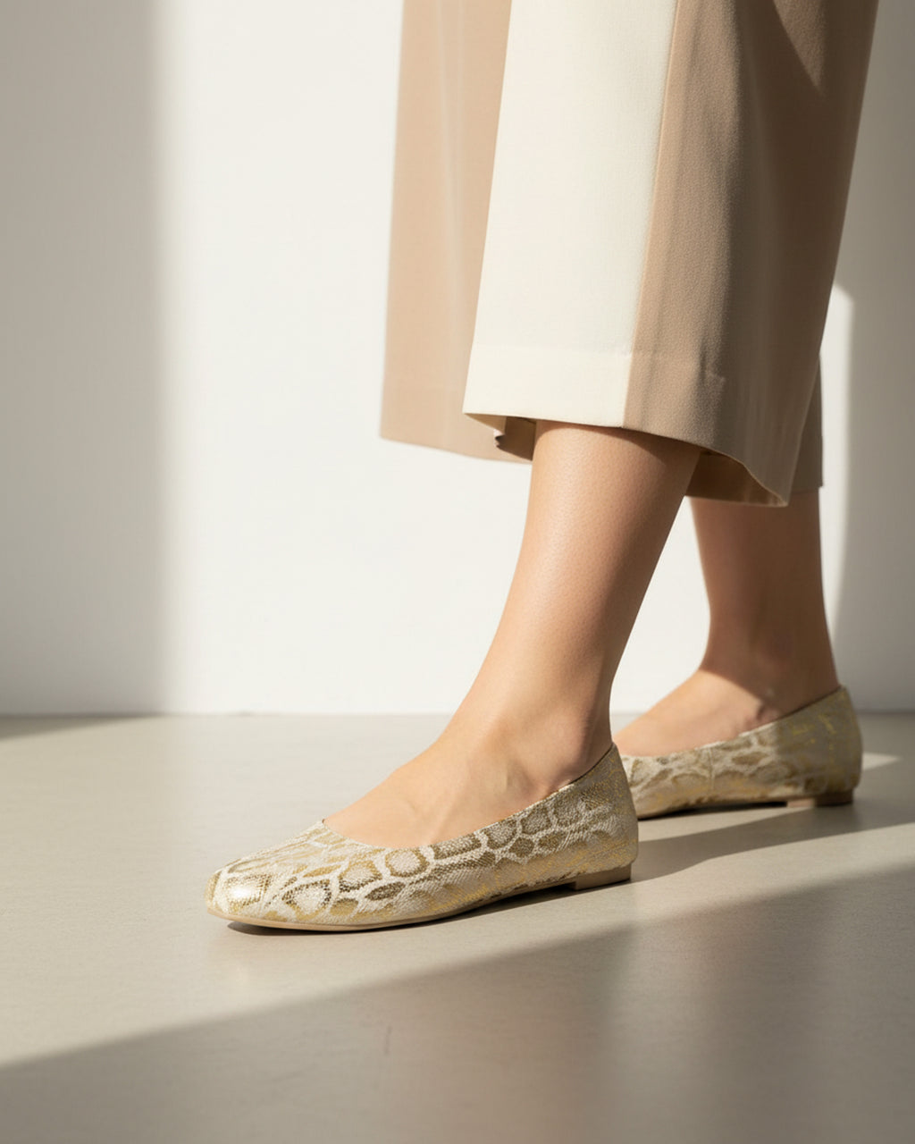 The Cleo Metallic Flat