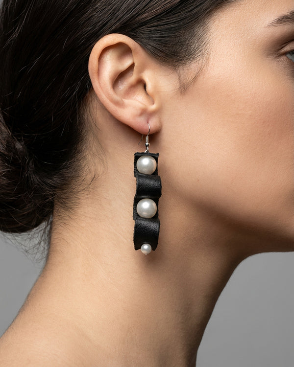 The Freya Pearl Drop Earrings