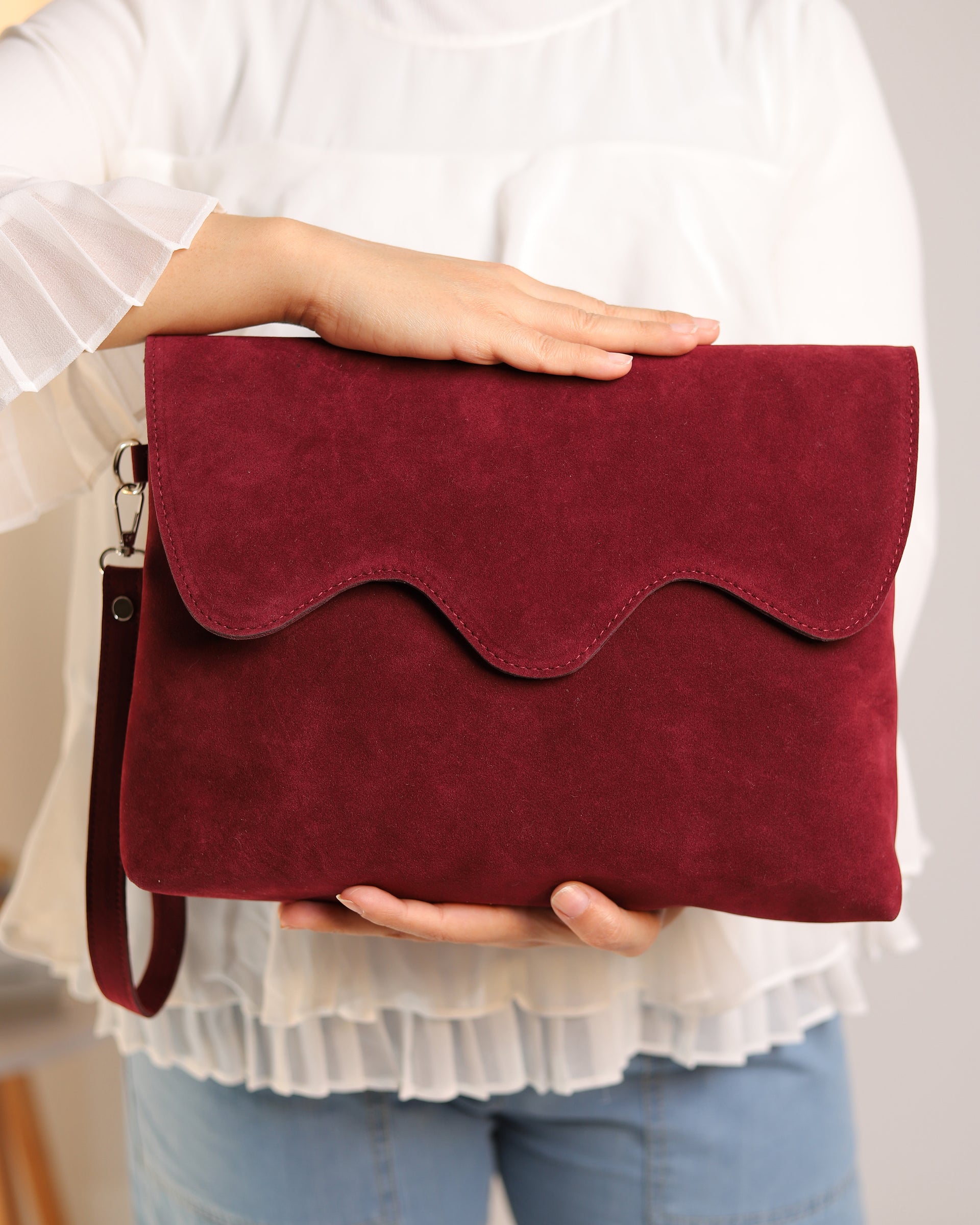 Merlot Wave Clutch bag