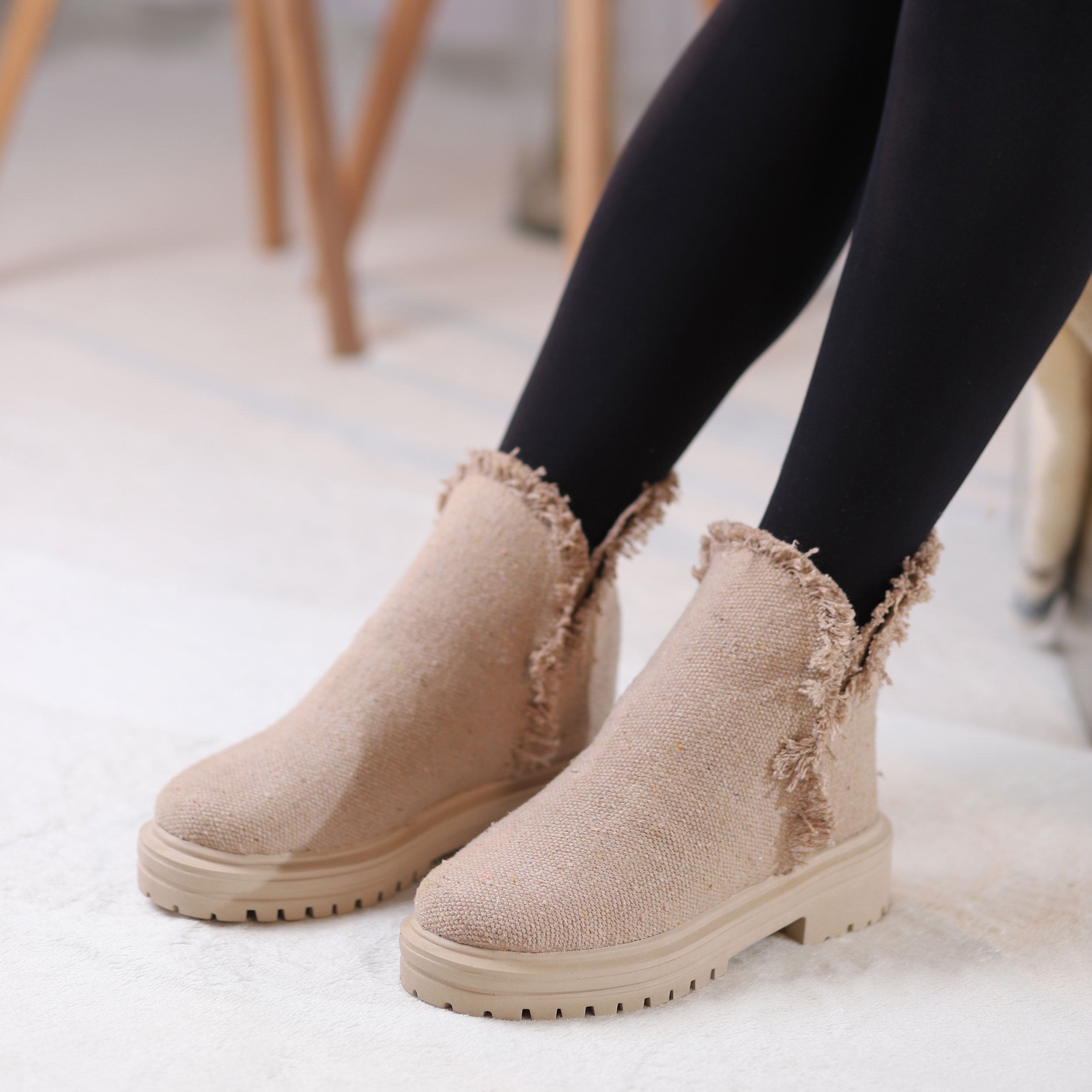 Ava Beige Main image