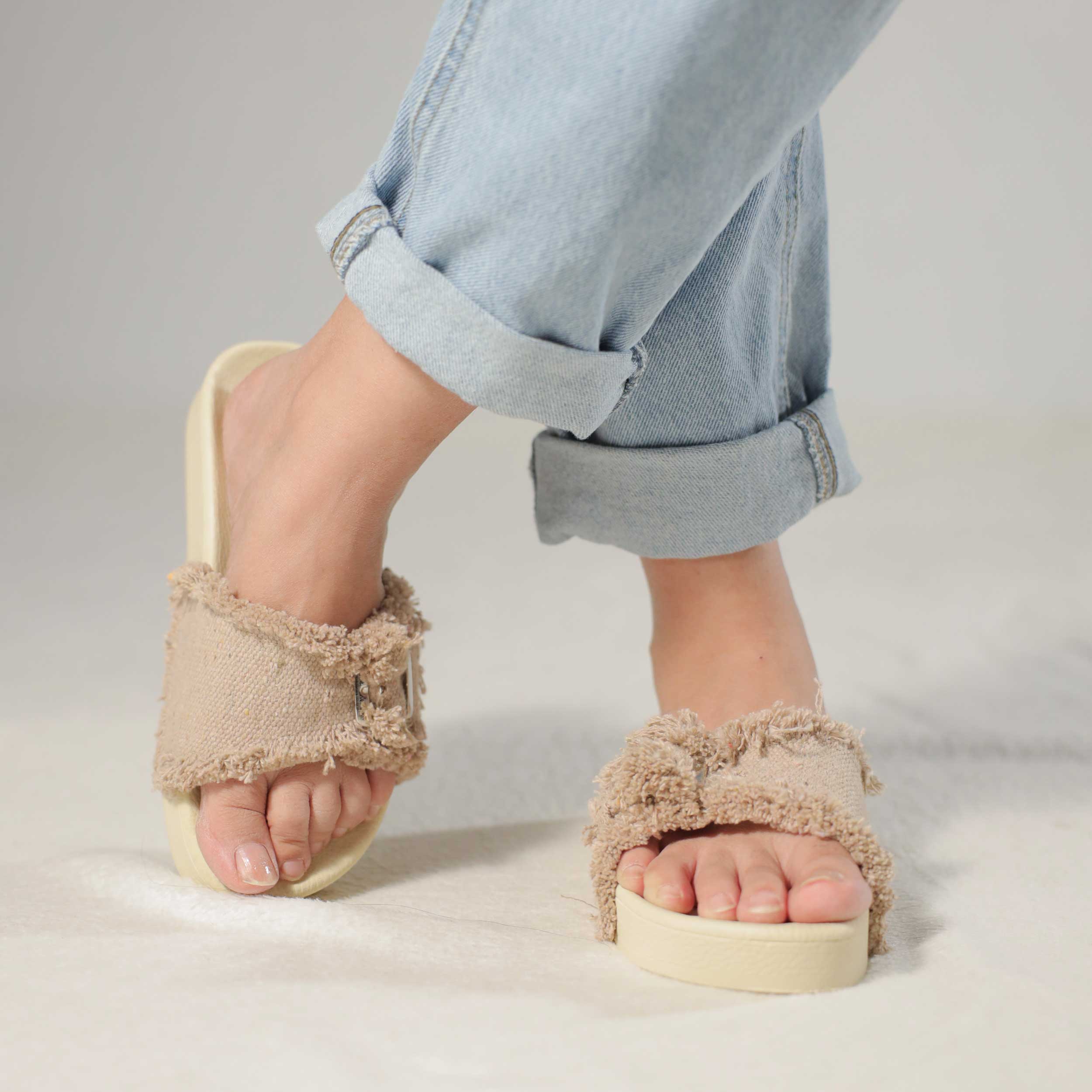Eliana Slipper Secondary image
