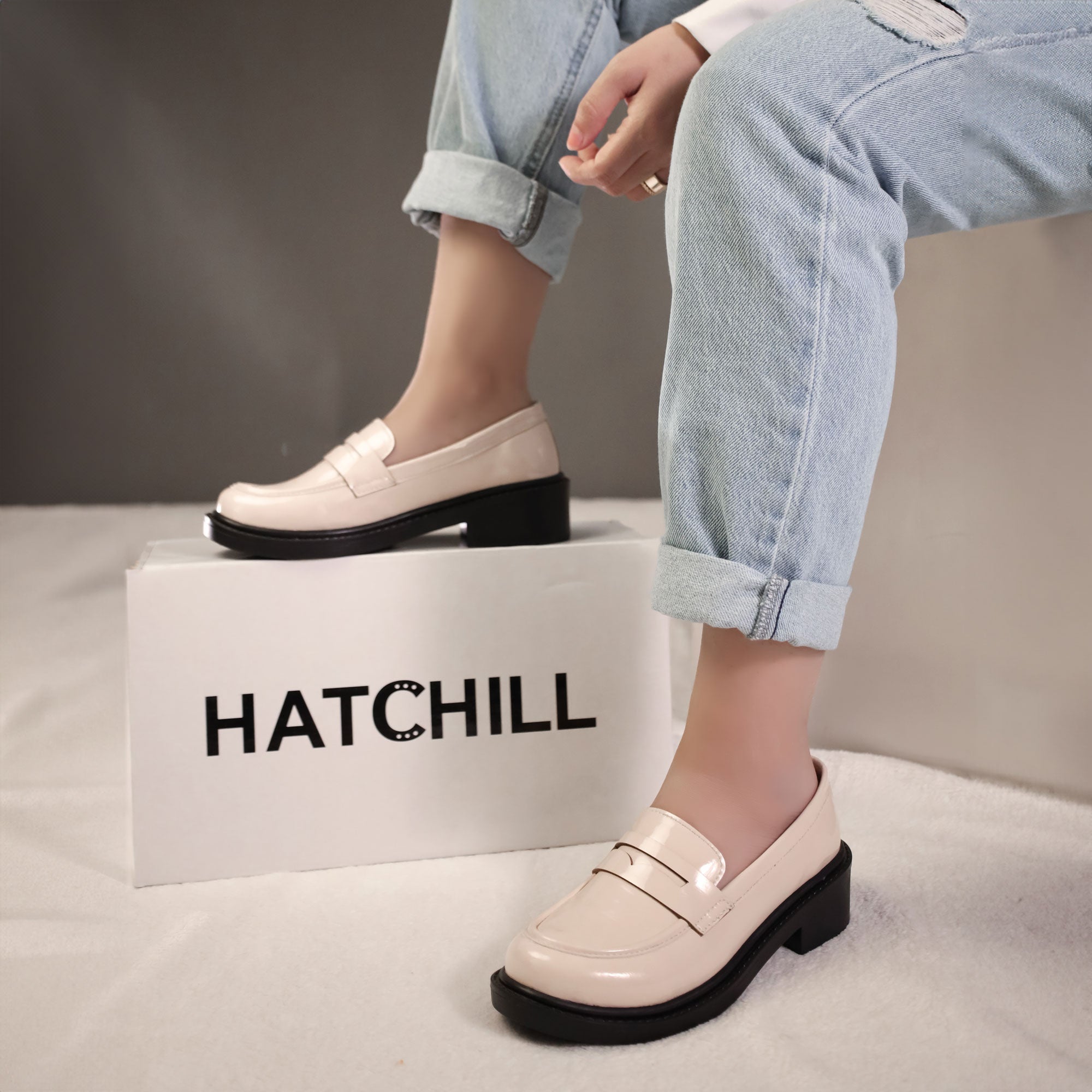 Daniela - Off-White Main image