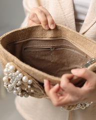 حقيبة كلاتش مزينة بالخرز