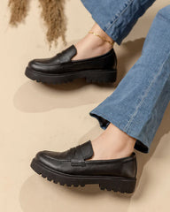 إيلينا أزور