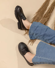 إيلينا أزور