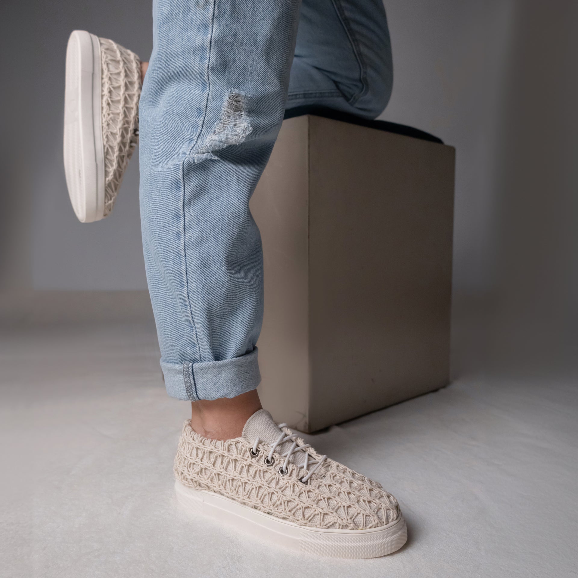 WovenWander - Off-white