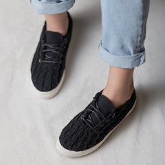 WovenWander - أسود