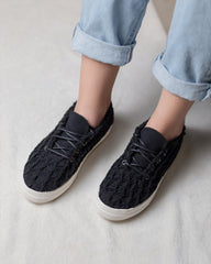 WovenWander - أسود